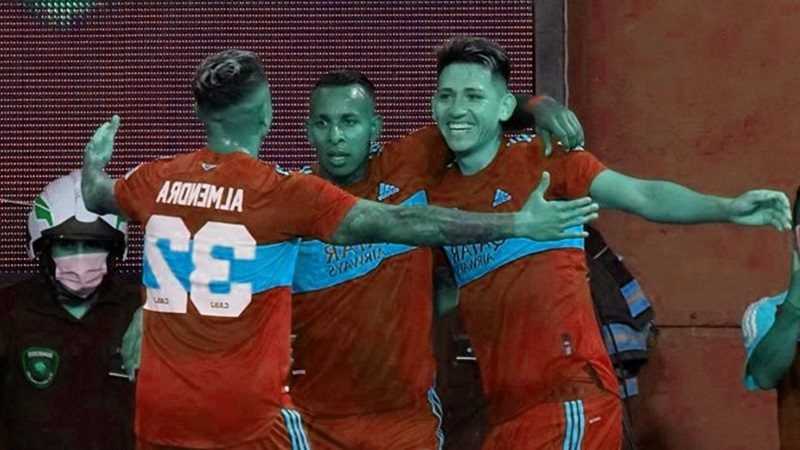 بوكا جونيورز يهزم سارمينتو ويقترب من ليبرتادوريس