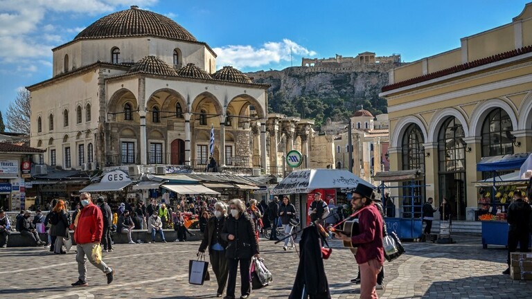 اليونان تعلن رفع جميع قيود السفر اعتبارا من مايو