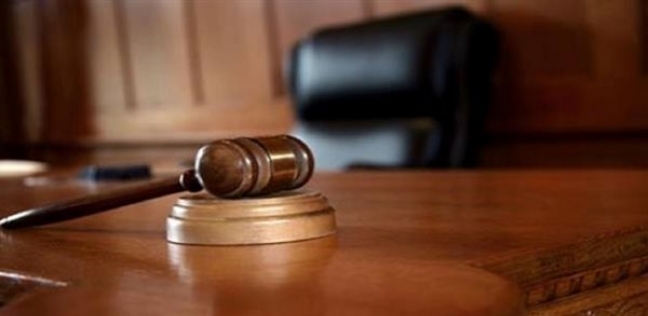 المشدد 5 سنوات للمتهمين بتهديد فتاة بصور خادشة بالزاوية الحمراء