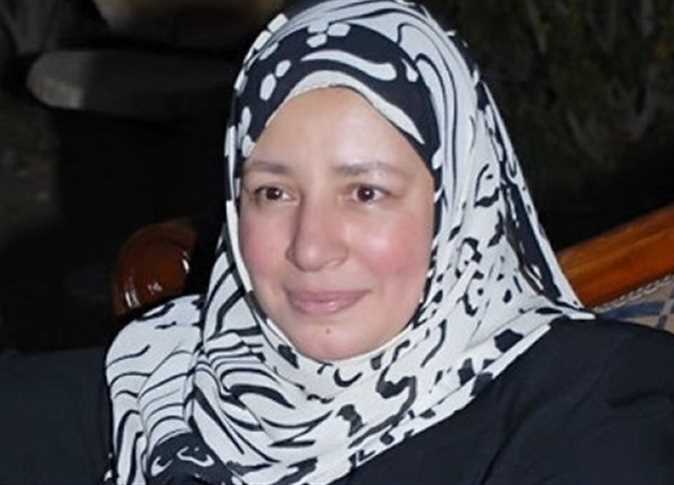 طليق الفنانه عبلة كامل يحسم الجدل بشأن اعتزالها الفن نهائيًا