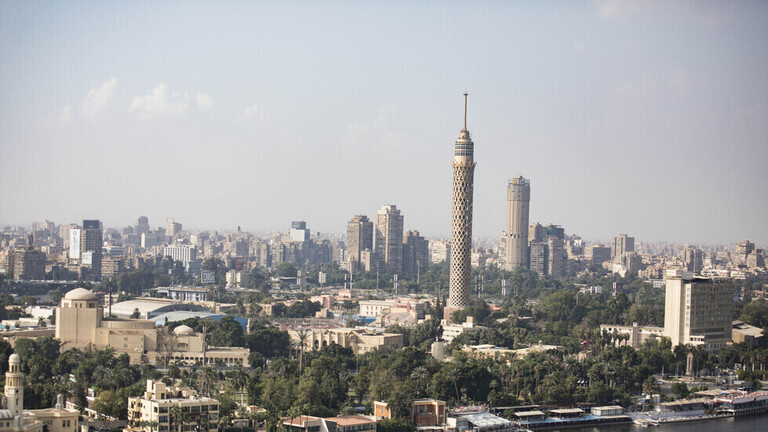 تفاصيل رسالة سيدة لزوجها قبيل انتحارها وأولادها الثلاثة