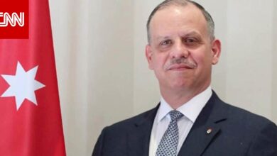 الأمير فيصل بن الحسين يؤدي اليمين نائبًا لملك الأردن.. ومصدر يوضح السبب