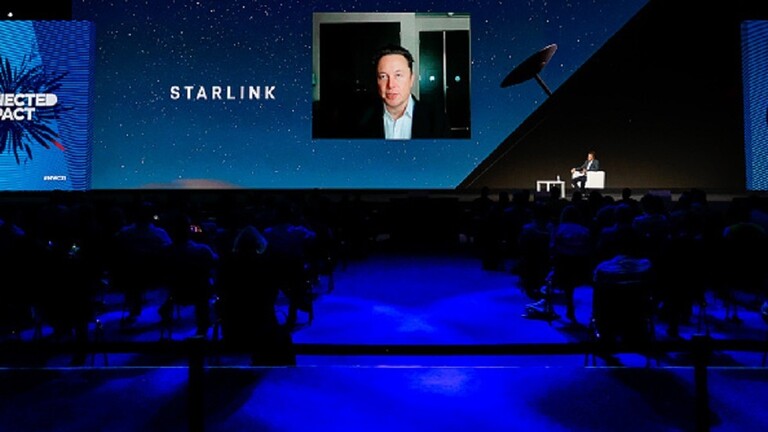 إيلون ماسك يعلن تفعيل أقمار "ستار لينك" للإنترنت في إيران