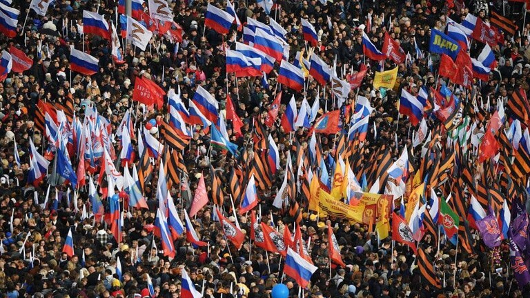 روسيا.. فعاليات شعبية حاشدة تأييدا لاستفتاءات جنوب وشرق أوكرانيا