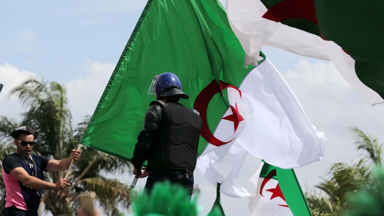 السجن 7 سنوات ومصادرة جميع ممتلكات وزير المالية الجزائرى السابق