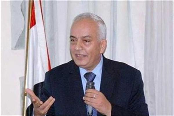وزير التعليم :إعداد نماذج امتحانية تدريبية لطلاب الصفين الرابع والخامس الابتدائي