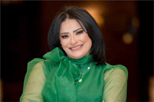 قرار قضائي ضد مقدمة البرامج دعاء سهيل في اتهامها بالنصب والاحتيال