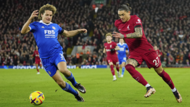 فايس يسجل هدفين عكسيين ويمنح ليفربول فوزا ثمينا على ليستر سيتي