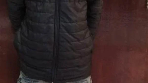 ضبط أجنبي يسرق الهواتف المحمولة من المواطنين بالقاهرة