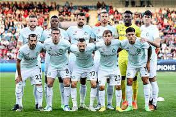 الدوري الإيطالي: إنتر يعود بفوز ثمين من ملعب كريمونيزي ويرتقي لمركز الوصافة