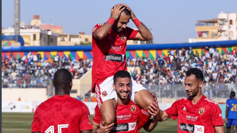 أفشة نجم الاهلى يهز شباك أسوان ويعتذر لجماهير الأهلي