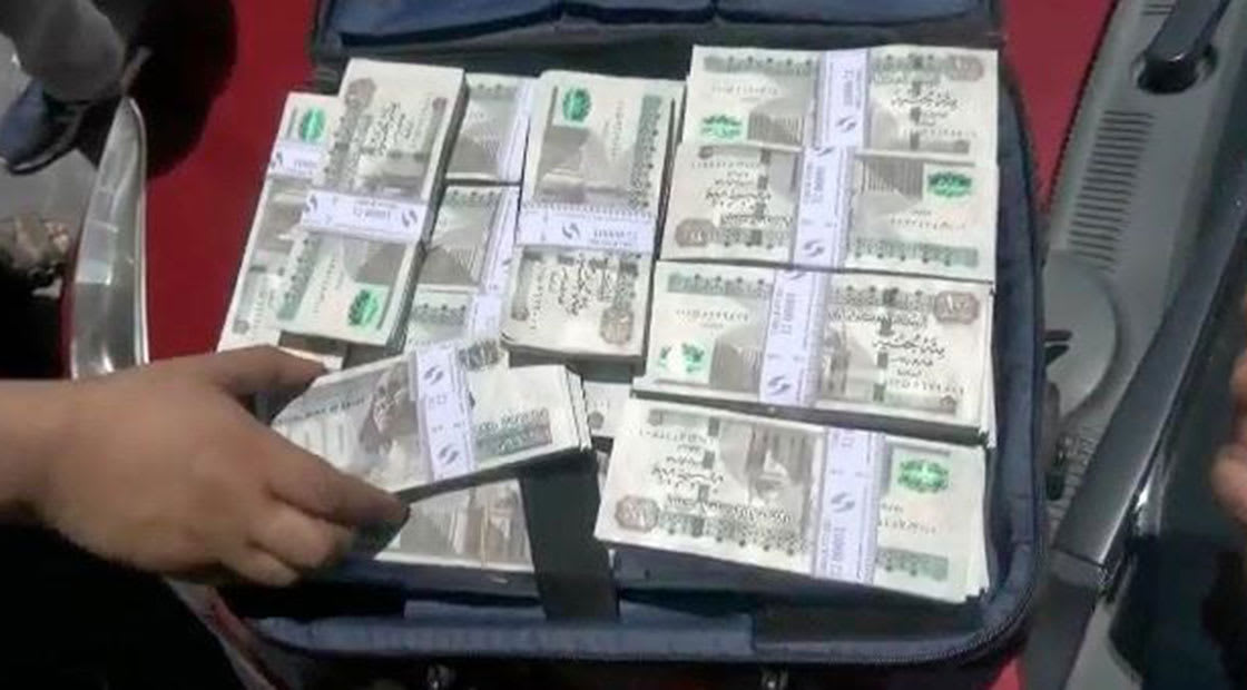 المؤبد لنجل وزير البترول الأسبق لتلقيه رشوة 359 ألف جنيه
