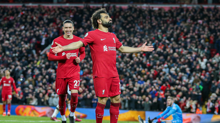 بعد أن حطم رقمه التاريخي.. أسطورة ليفربول يوجه رسالة لصلاح