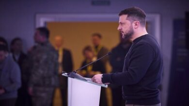 مستشار أوكراني سابق: مصير زيلينسكي متوقف على نتيجة هجوم الربيع