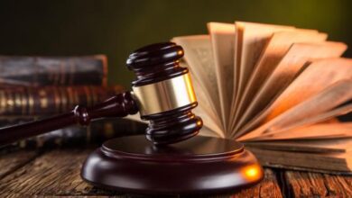 مستشارك القانونى هل يحق للزوجة منع طليقها من السفر ؟ وكيف يلغى الزوج هذا المنع