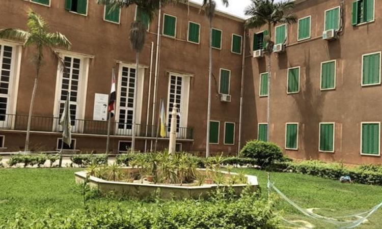 بعد ضجة كبيرة إثر إعلان إفلاس أكثر كليات البنات عراقة في مصر. وزارة التعليم تعلق