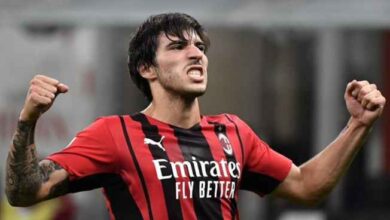 ساندرو تونالي بسخر من سيموني إنزاجي المدير الفني لإنتر قبل ديربي الغضب