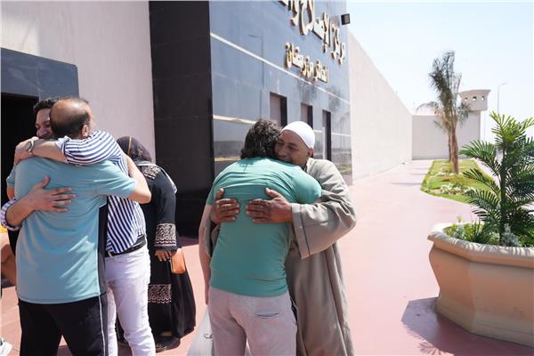 بالاسماء . العفو الرئاسى يشمل الإفراج عن 63 من المحبوسين احتياطيًا