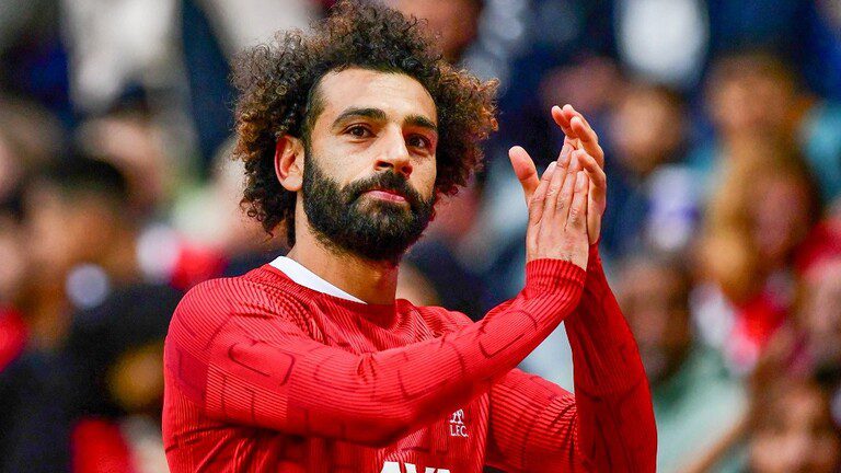 اتحاد جدة يسعى لضم محمد صلاح في "أغلى صفقة" بالدوري السعودي
