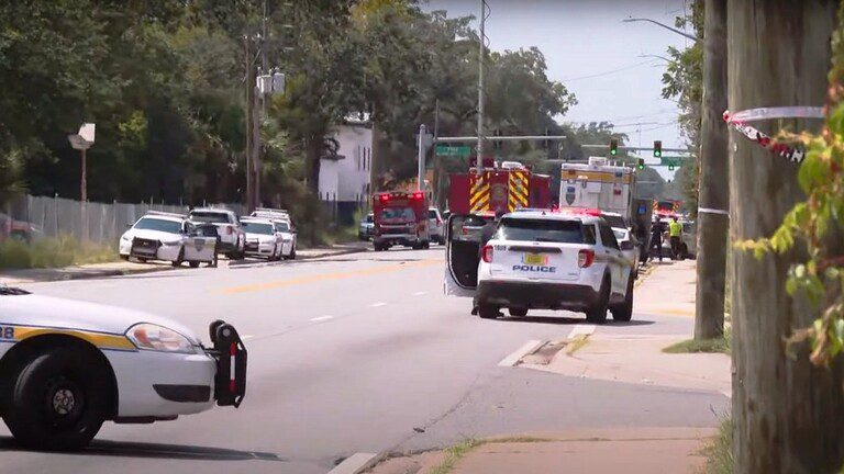 مقتل عدة أشخاص في إطلاق نار بمتجر في جاكسونفيل بولاية فلوريدا الأمريكية