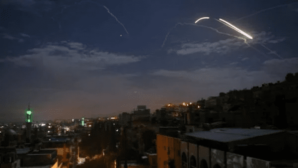 إسرائيل تشن ضربات جوية على محافظة حماة بسوريا