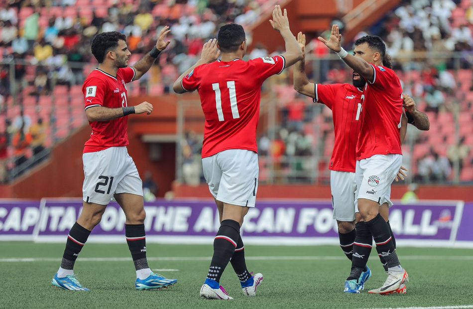 فاز منتخب مصر 2 / صفر على مضيفه منتخب سيراليون، اليوم الأحد، في الجولة الثانية بالمجموعة الأولى للتصفيات الأفريقية المؤهلة لكأس العالم لكرة القدم 2026.