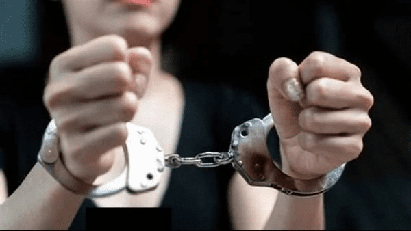 حبس المتهمة بقتل صديقتها بميزان فى المطرية