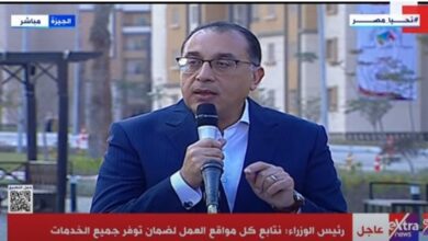 رئيس الوزراء يطالب المواطنين بالإبلاغ عن مخالفي تسعيرة السلع الاستراتيجية