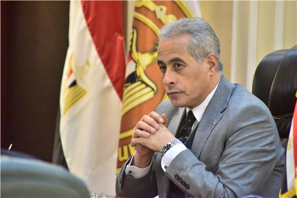 500 جنيه زيادة بأجور القطاع الخاص.. وزير العمل يوجه بالتنفيذ من اليوم