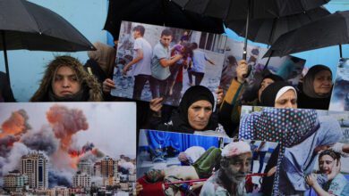 موظفو "الأونروا" المهددون بالتسريح يصدرون بيانا للرأي العام